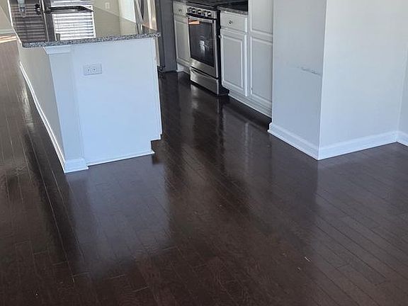 4th image of 9508 Sycamore Grv