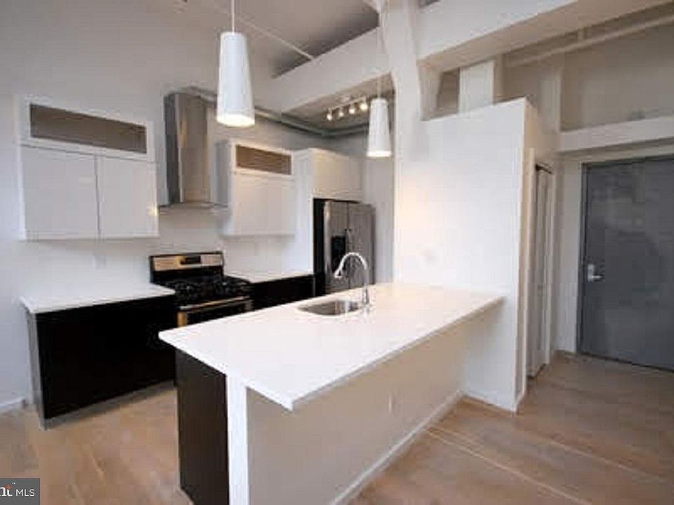 1st image of 726-28 Market St #804