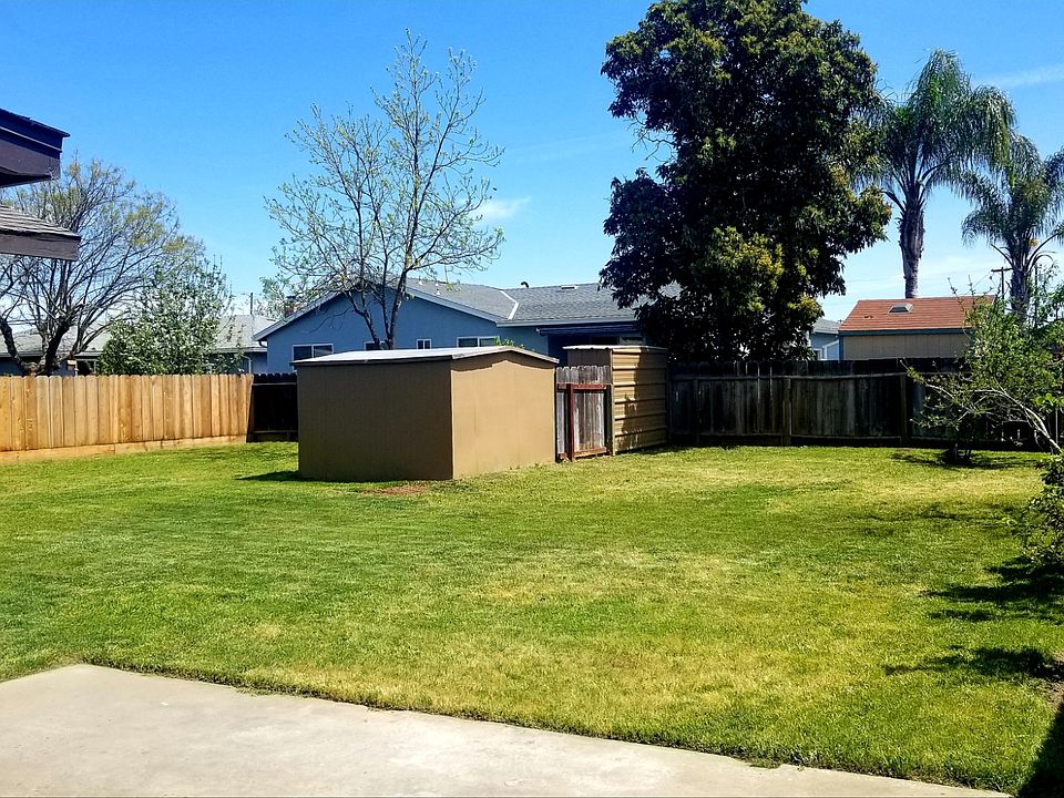 1st image of 1320 Fir Ct