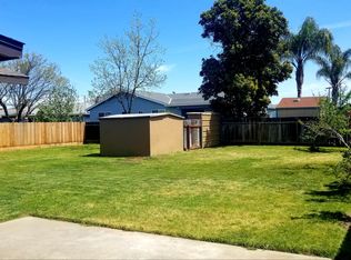 1320 Fir Ct, Escalon, CA 95320