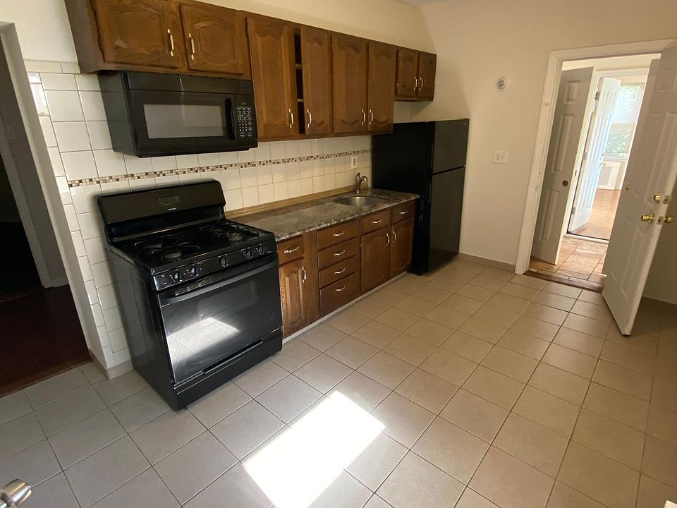 1st image of 48 Coolidge Ave #1