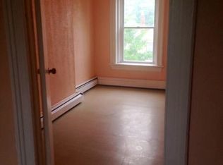 153 4th Ave #3, Newark, NJ 07104