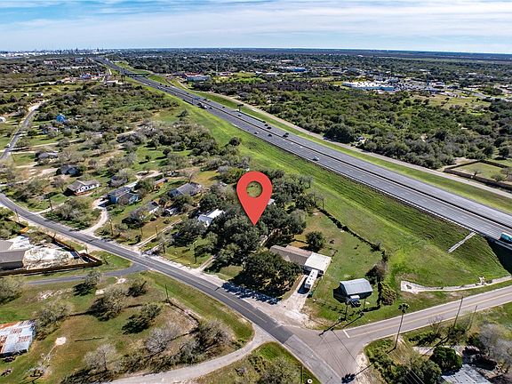 4th image of 11573 Up River Rd