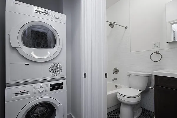 Rented by OGI Management | media 26