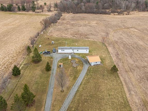 4th image of 2742 Pray Avenue