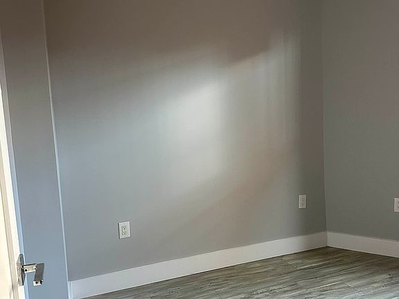 5th image of 411 E 118th St APT 22