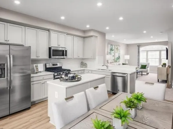 2738 Velocity Rd, Herndon, VA 20171