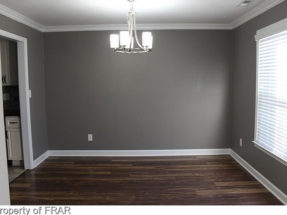 3rd image of 453 Foxwood Dr