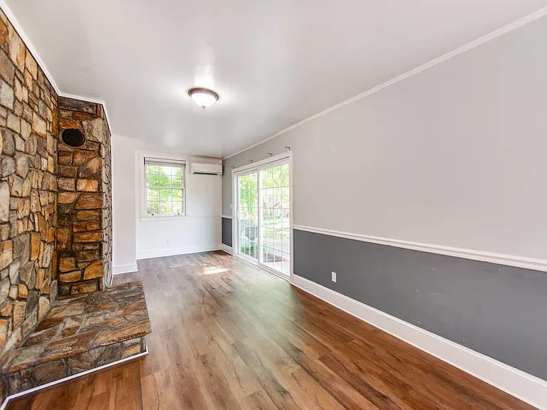 1208 Oakwood Ave — Photo 13