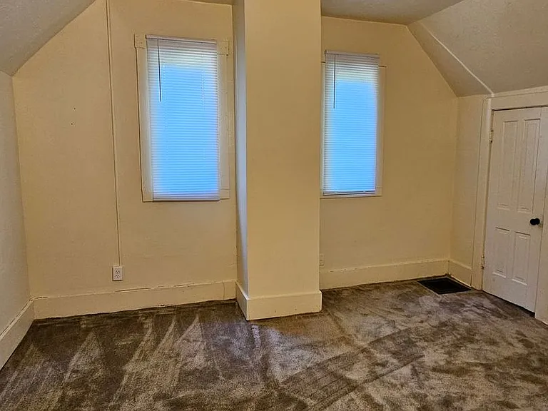 819 E Whitmer St — Photo 11
