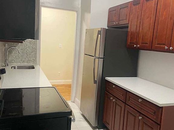 2nd image of 957 Greene Ave #1E