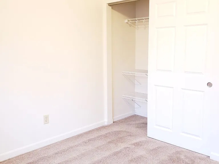 909 Gellatly St — Photo 26