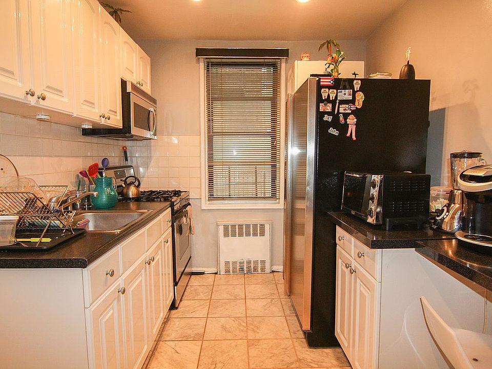 2nd image of 144-60 Sanford Ave Unit 17