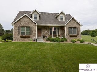 9872 S 161st St, Omaha, NE 68136