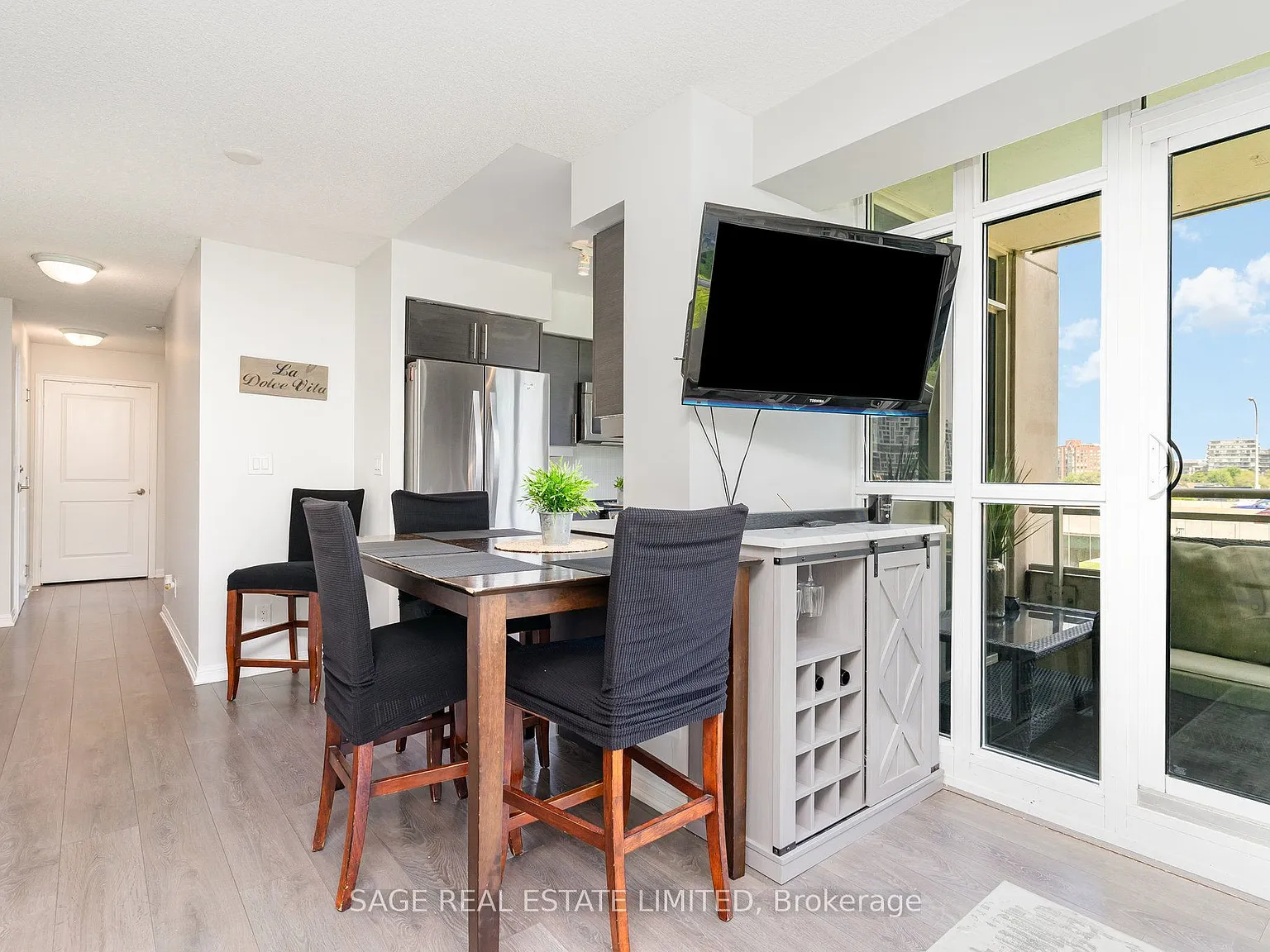 2 bed, $3,200 — Photo 4