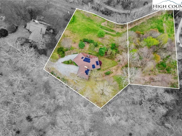 923 Rich Knob Road, Spruce Pine, NC 28777