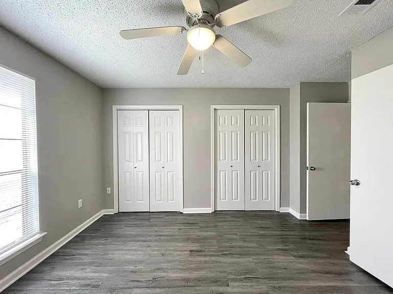 12025 Roddy Rd — Photo 6