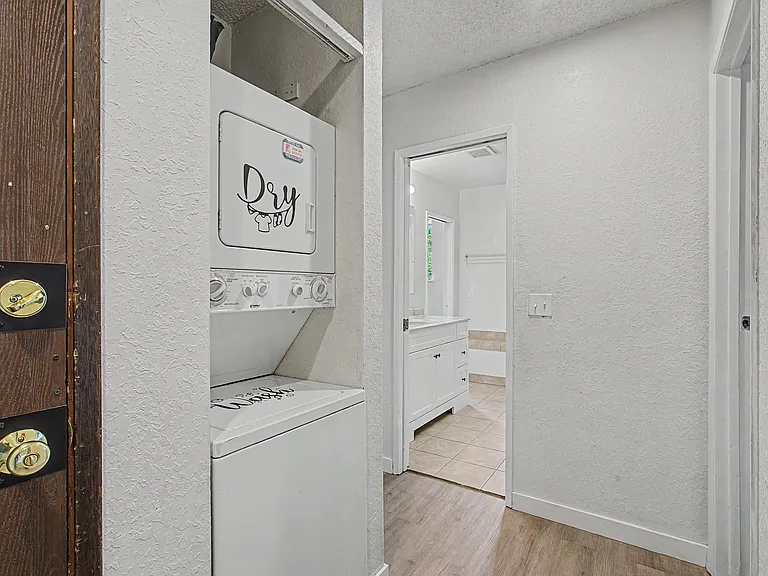 530 Mill Ave S #1 & 2 — Photo 47