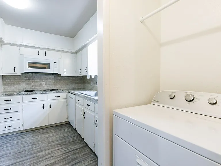 406 Bangor Ave — Photo 32