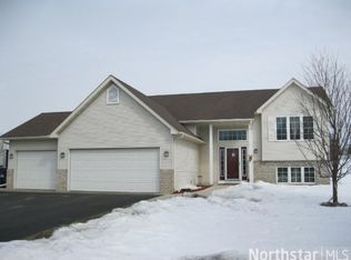 13276 297th St, Lindstrom, MN 55045