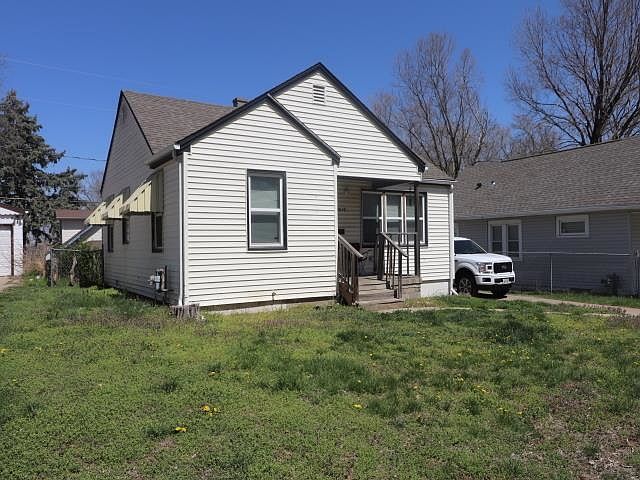 2nd image of 4018 Wirt St
