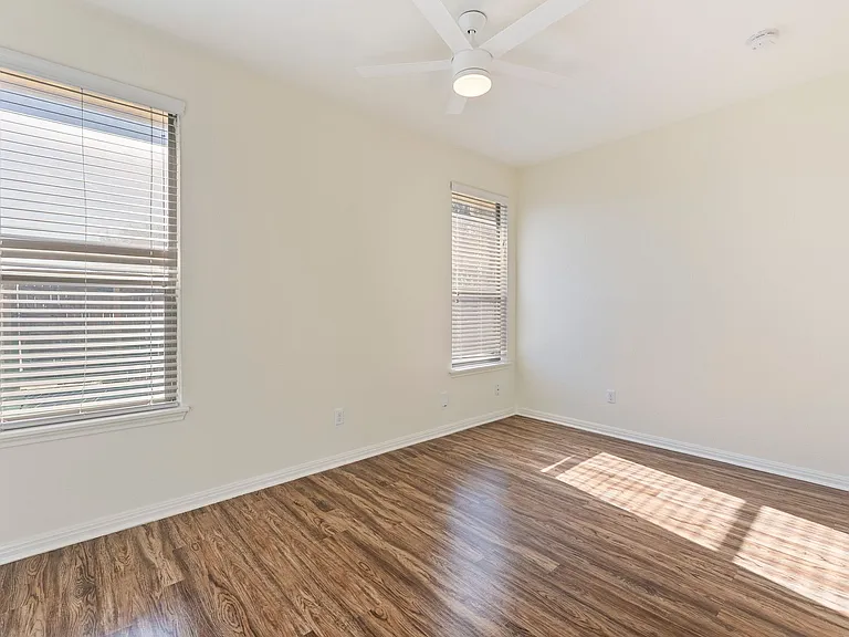 4601 Best Way — Photo 10
