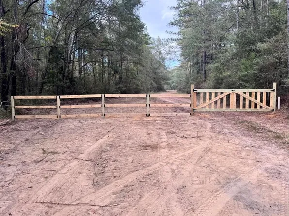 Us Highway 84, Red Level, AL 36474