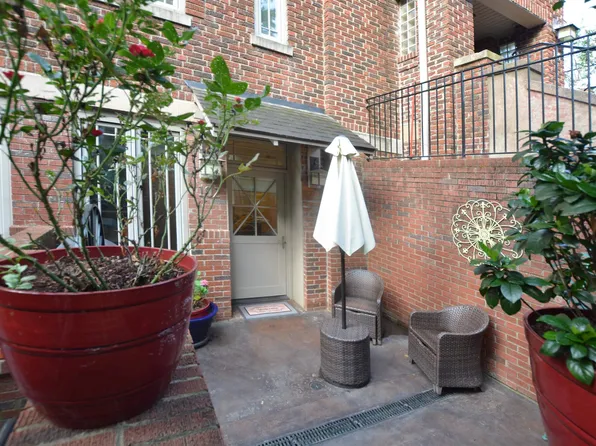 325 Hampton Ave Unit 102, Greenville, SC 29601