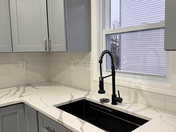2nd image of 360 Whiton St #B