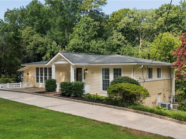 1055 Lee Cir NE, Atlanta, GA 30324