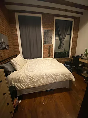 Rented by Triumph Property Group | media 9