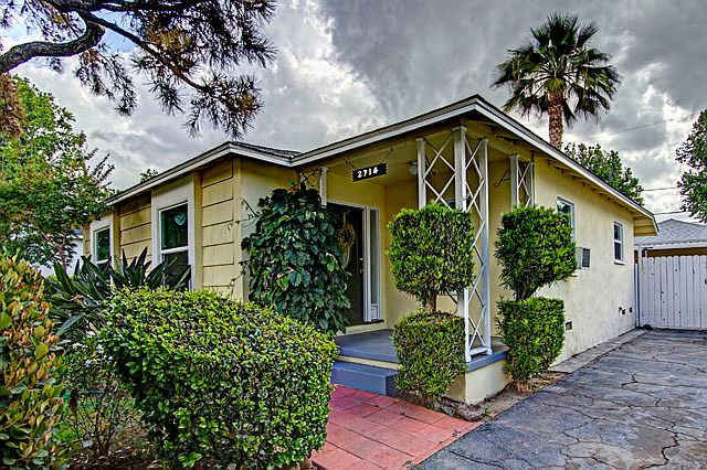 1st image of 2714 Heather Heights Ave