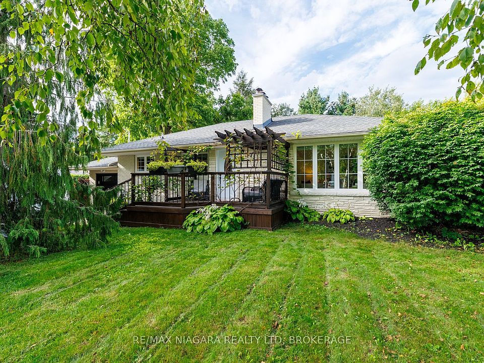 1st image of 42 Strathcona Dr S