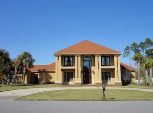 7404 San Ramon Dr, Milton, FL 32583