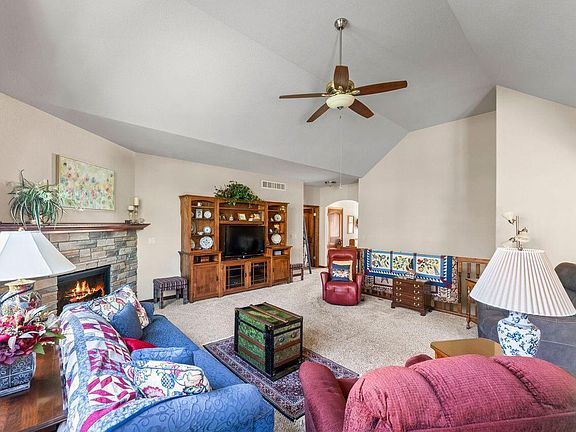 5th image of 3506 Hawthorn Hill DRIVE