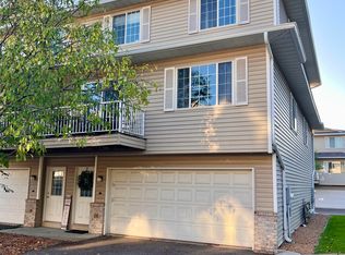 1567 County Road D E UNIT G, Maplewood, MN 55109