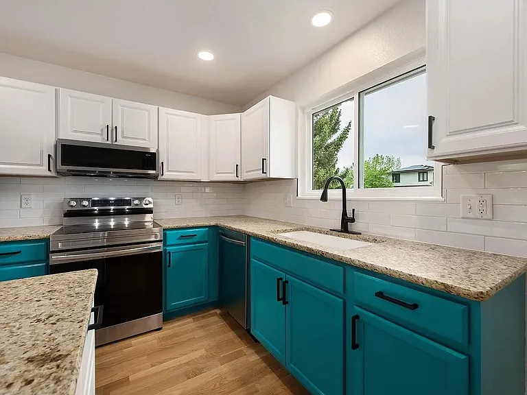 909 Willshire Dr — Photo 11