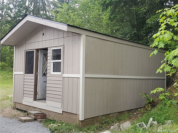 4th image of 4519 350th St E