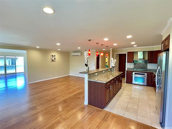 2nd image of 4854 Analii St