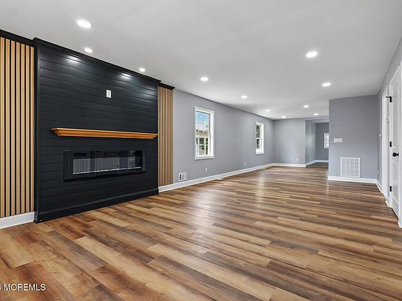 3rd image of 14 Van Dorn Street