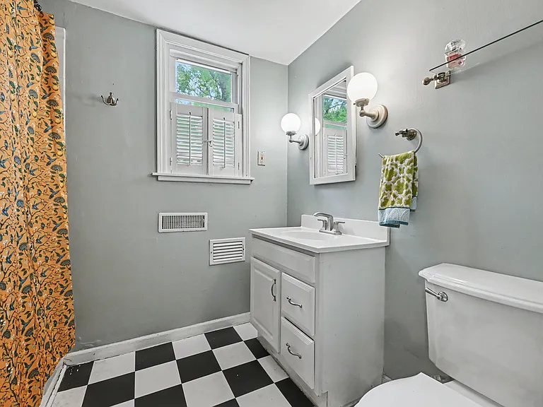 7921 Madison Ave — Photo 21