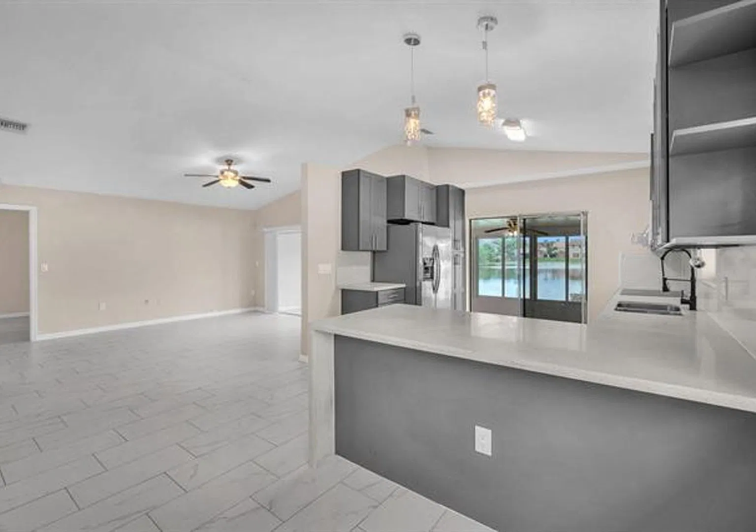 1020 SW 99th Ave # 1020, Pembroke Pines, FL 33025 — Photo 4
