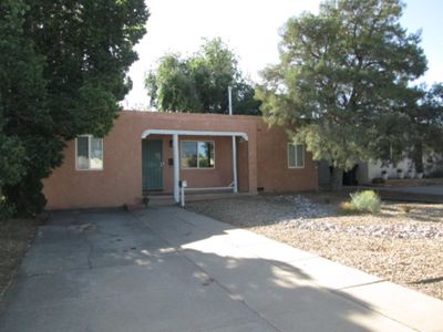 320 Manzano St NE, Albuquerque, NM, 87108