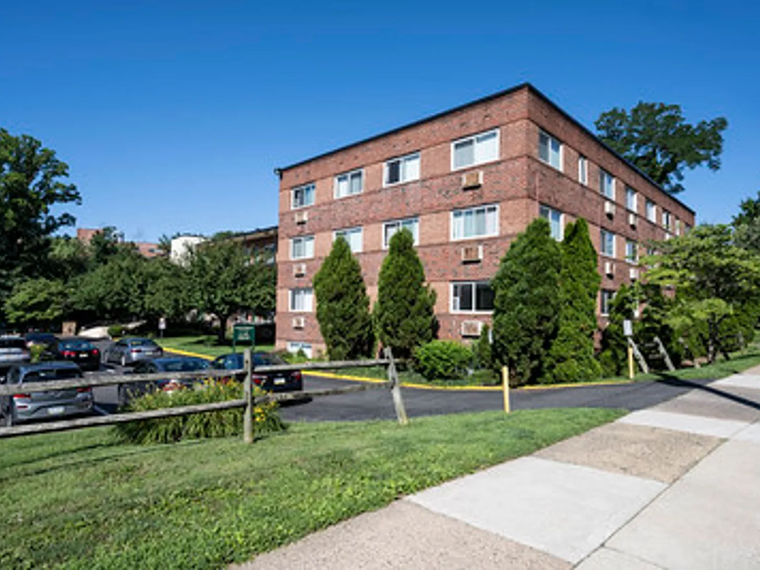 Welcome home to Walnut Terrace! — Photo 1