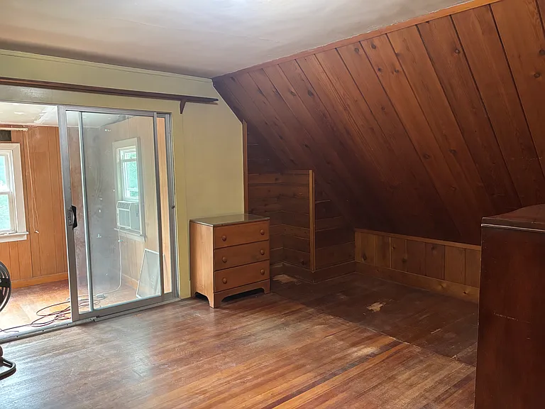 572 Centre St #572 — Photo 10