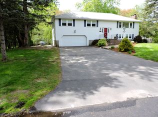 141 Briar Ln, Westwood, MA 02090