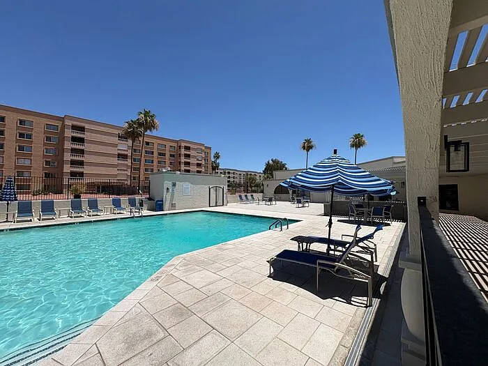 2 bed, 2.0 bath, 1200 sqft, $1,795 — Photo 3