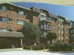 2300 Beau Monde Ter APT 305, Lisle, IL 60532