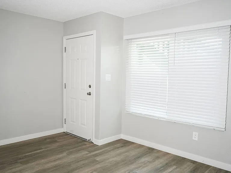 Point Loma Bay Apartments | Coastal Living Near the Beach — Photo 61