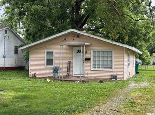 1756 Beecher Ave, Galesburg, IL 61401